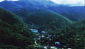 浮戲山楊樹溝 攬奇秀山水，探幽谷勝境